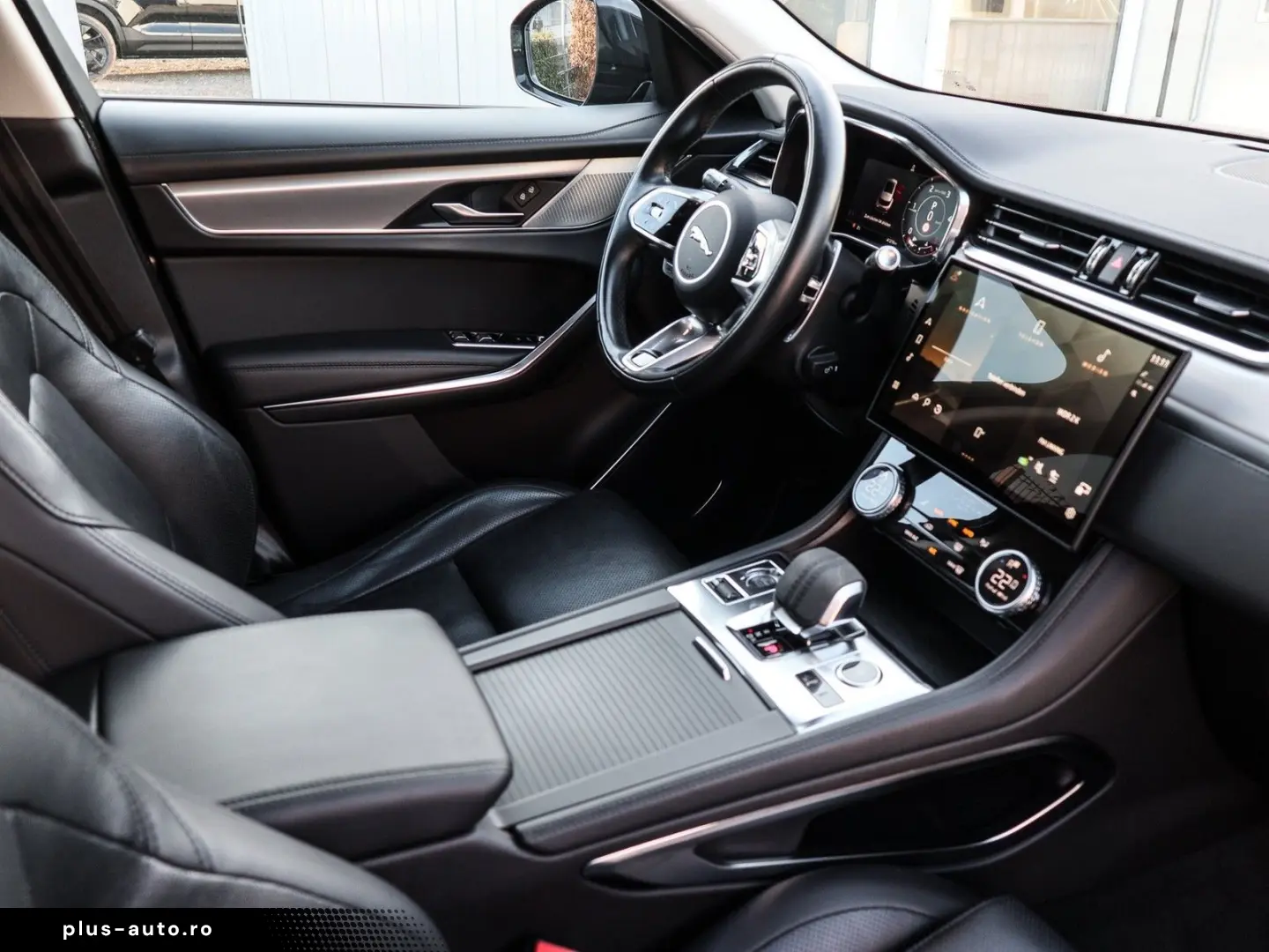 JAGUAR F-PACE D200 S AWD Schiebedach  el. AHK  12 3  TF