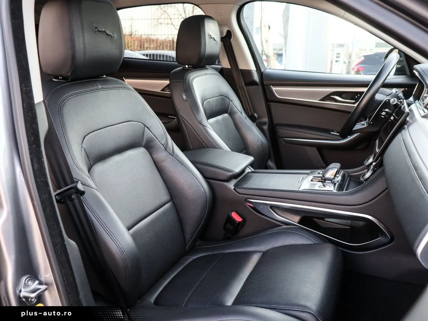 JAGUAR F-PACE D200 S AWD Schiebedach  el. AHK  12 3  TF