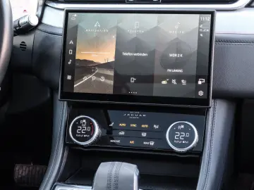 JAGUAR F-PACE D200 S AWD Schiebedach  el. AHK  12 3  TF