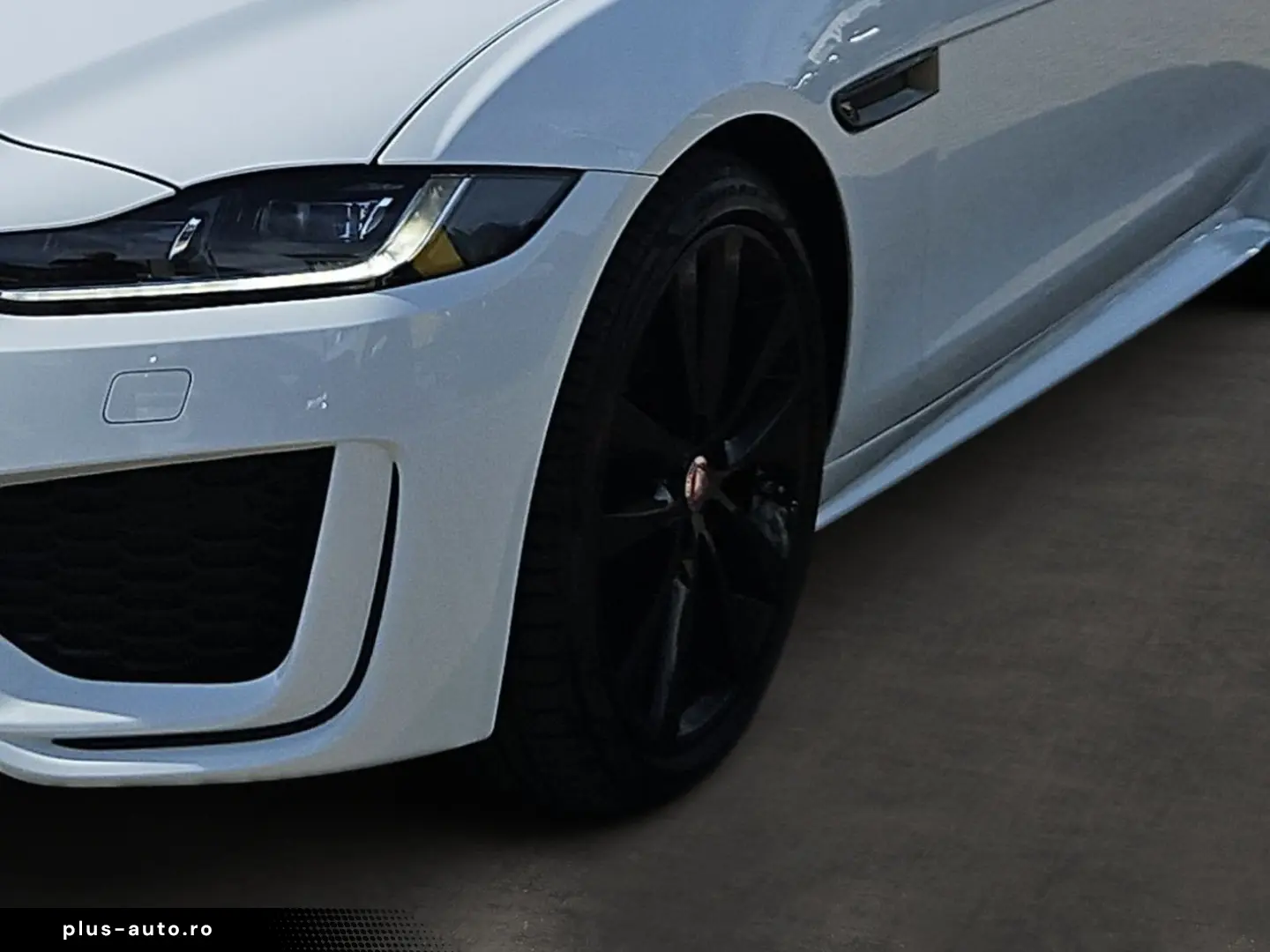 JAGUAR XE P250 R-Dynamic HSE Matrix-LED ACC Apple eGSD
