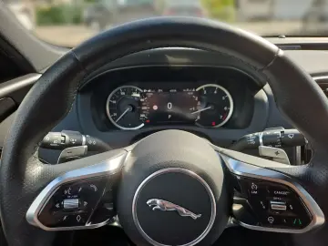 JAGUAR XE P250 R-Dynamic HSE Matrix-LED ACC Apple eGSD