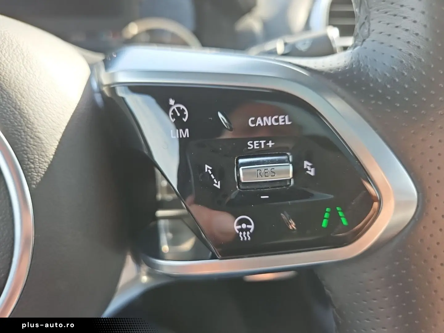 JAGUAR XE P250 R-Dynamic HSE Matrix-LED ACC Apple eGSD