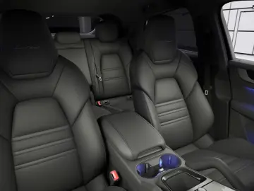 Porsche Cayenne Turbo E-Hybrid Coupe mit GT-Paket   PDCC