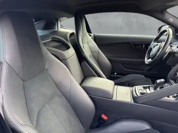 JAGUAR F-Type P300 R-DYNAMIC COUPE SHZ LMF BLACKPACK