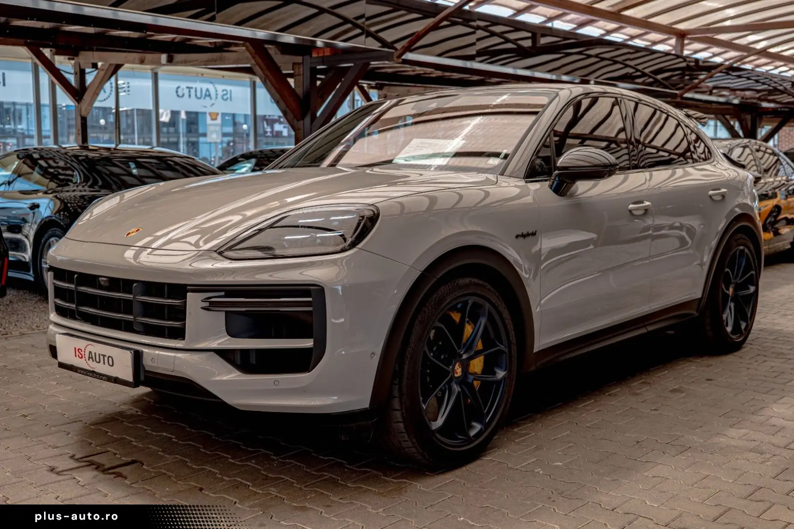 PORSCHE Cayenne Turbo E-Hybrid mit GT-Paket