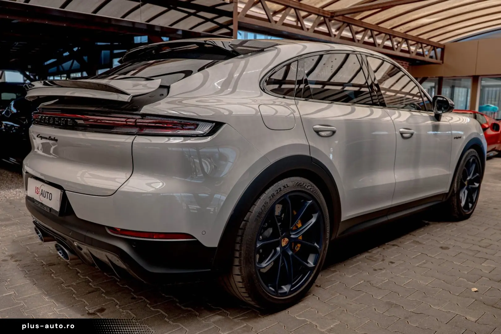 PORSCHE Cayenne Turbo E-Hybrid mit GT-Paket