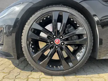 JAGUAR F-Type P450 Coupe R-Dynamic Black  Klima-Paket P