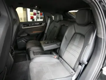 PORSCHE Cayenne Coupe Turbo E-Hybrid mit GT-Paket