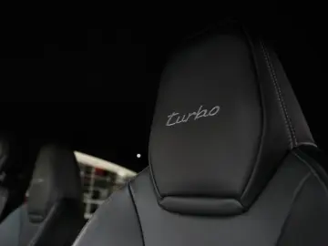 PORSCHE Cayenne Coupe Turbo E-Hybrid mit GT-Paket