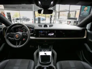 PORSCHE Cayenne Coupe Turbo E-Hybrid mit GT-Paket