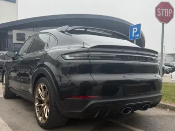 PORSCHE Cayenne Coupe Turbo E-Hybrid mit GT-Paket