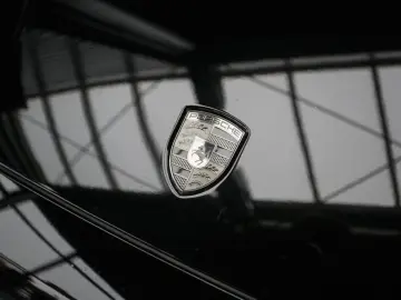 PORSCHE Cayenne Coupe Turbo E-Hybrid mit GT-Paket