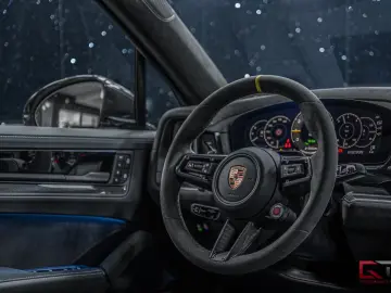 Porsche Cayenne Turbo E-Hyb Coupé GT-package 2026 Crayon