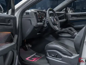 Porsche Cayenne Turbo E-Hyb Coupé GT-package 2026 Crayon