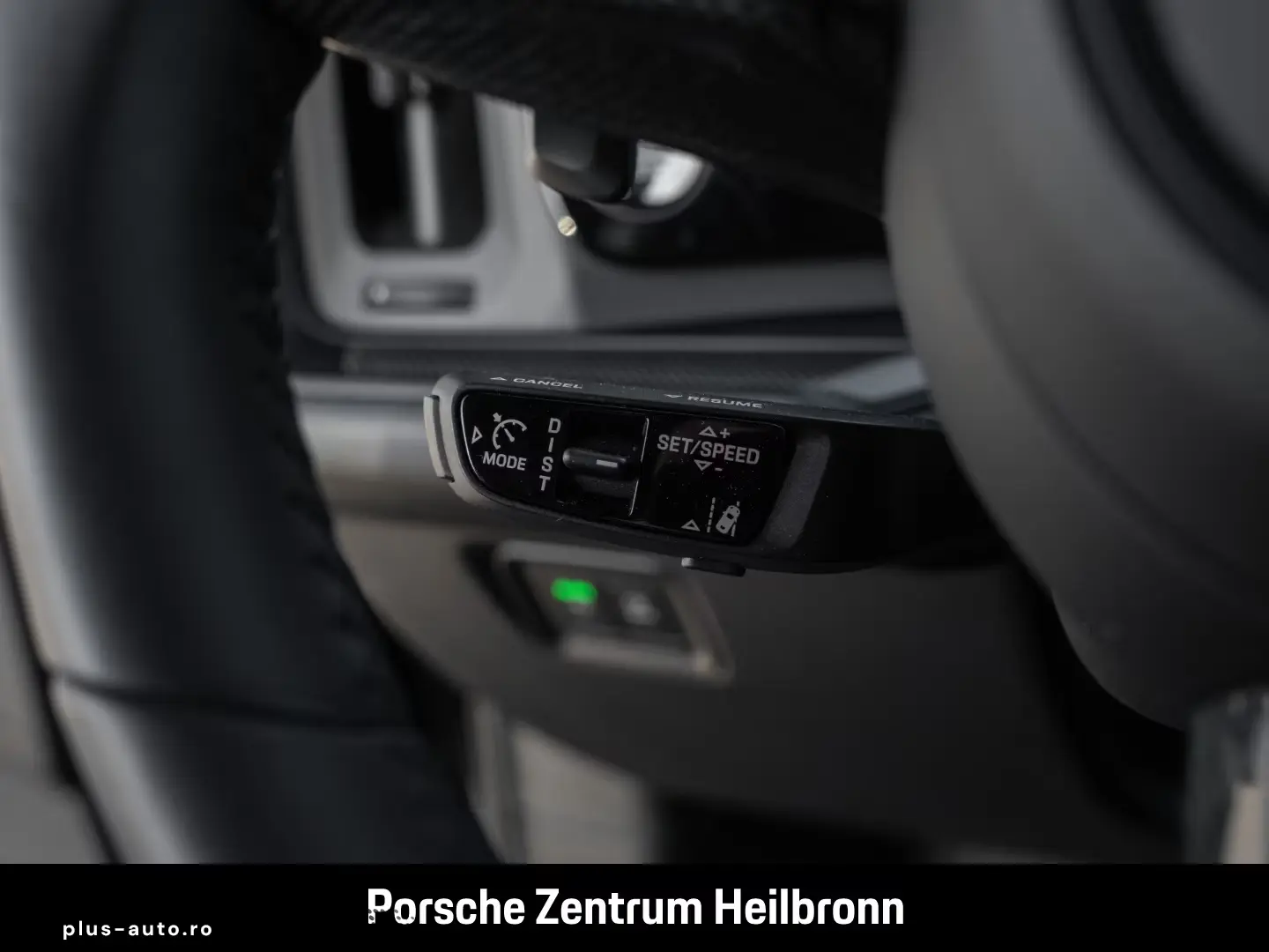 Porsche Cayenne Turbo E-Hybrid Coupe GT-Paket Head-Up