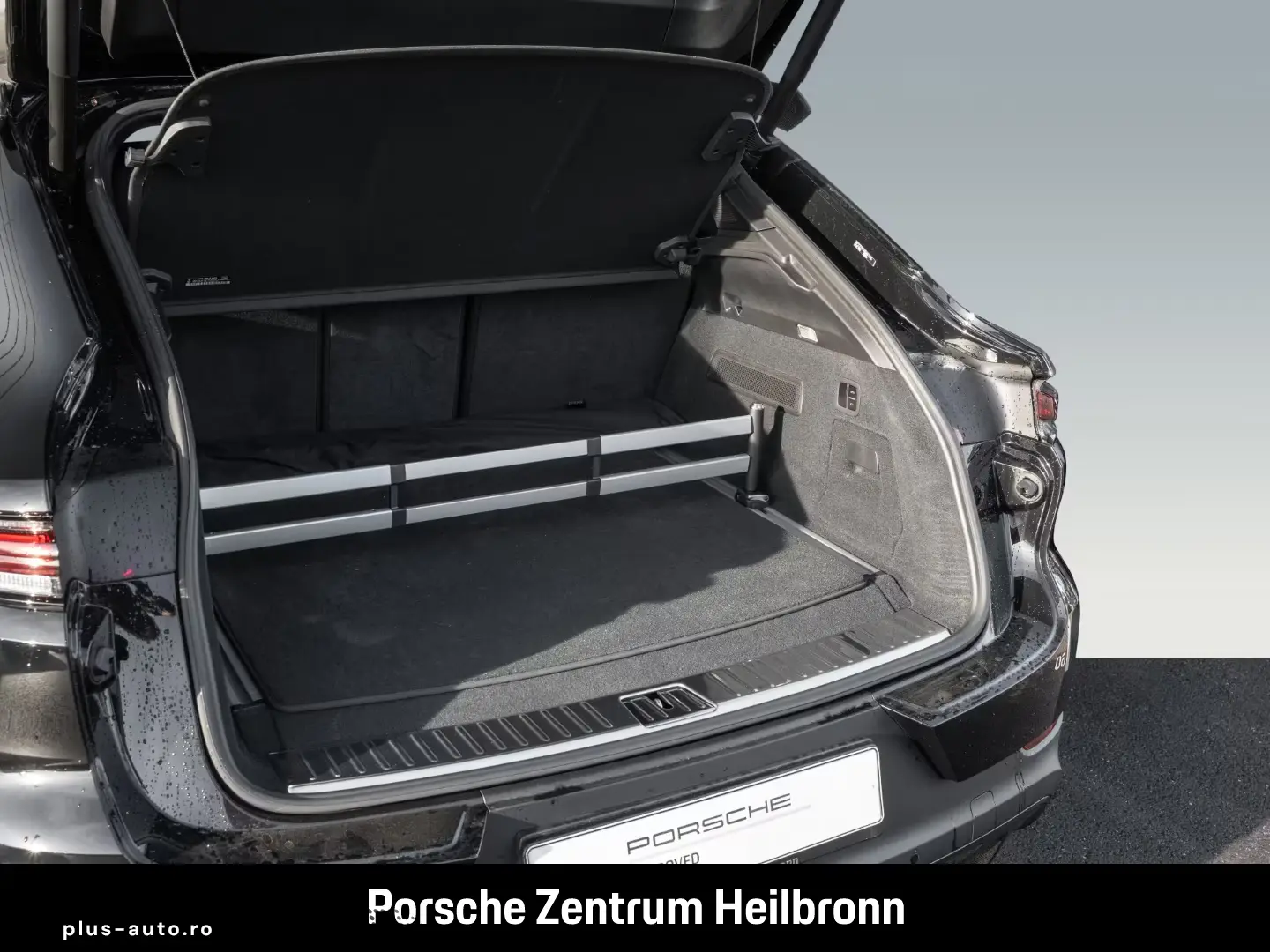 Porsche Cayenne Turbo E-Hybrid Coupe GT-Paket Head-Up