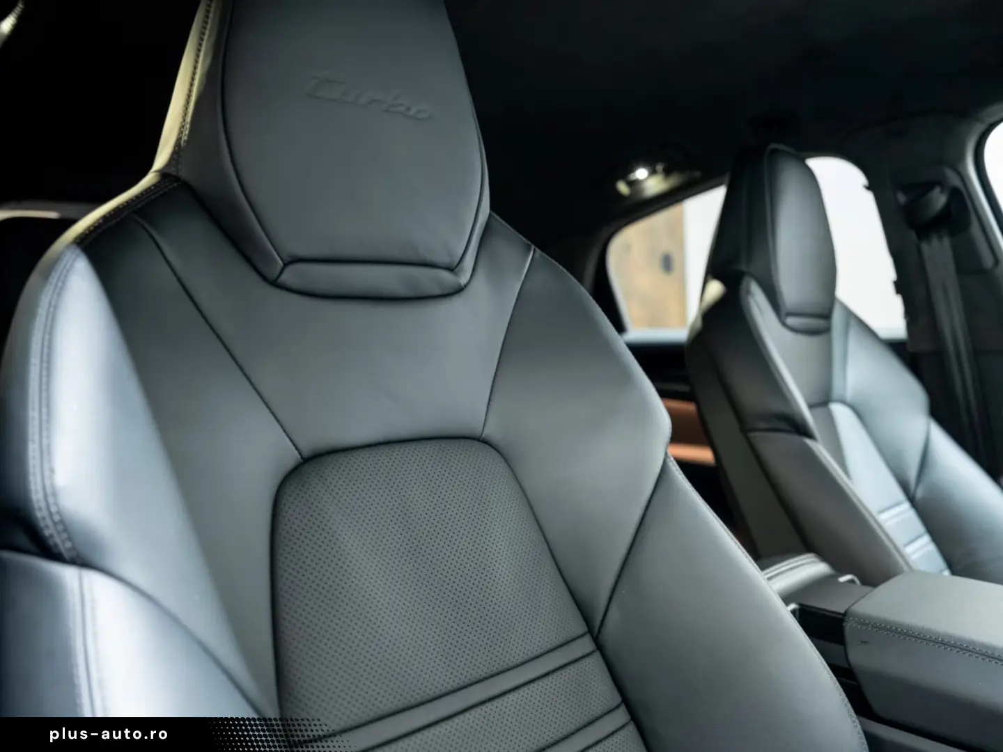 Porsche Cayenne Coupe Turbo E-Hybrid   PTS   GT PACKAGE