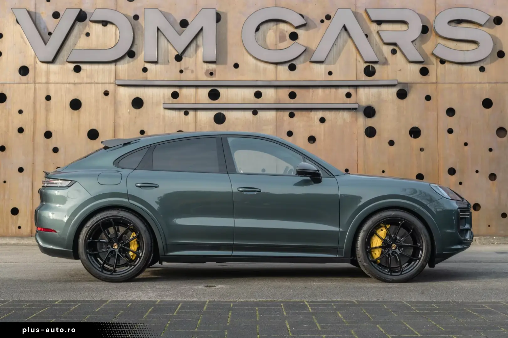 Porsche Cayenne Coupe Turbo E-Hybrid   PTS   GT PACKAGE