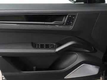 Porsche Cayenne Coupe Turbo E-Hybrid mit GT-Paket