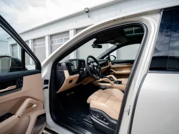 Porsche Cayenne GTS Coupe   Carbon EXT   Burmester   TV