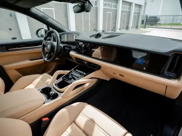 Porsche Cayenne GTS Coupe   Carbon EXT   Burmester   TV