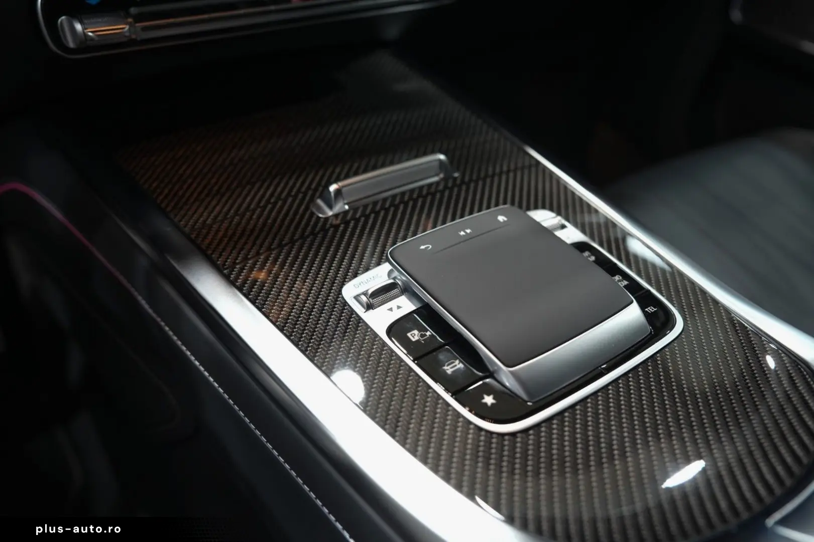MERCEDES-BENZ G63 AMG PERFORMANCE NIGHT II CARBON FO&hellip;