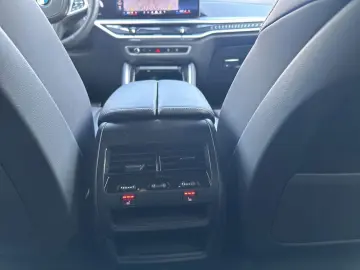 BMW X6 xDr40i M SPORT SoftCl AdLED AHK Pano StHz H K