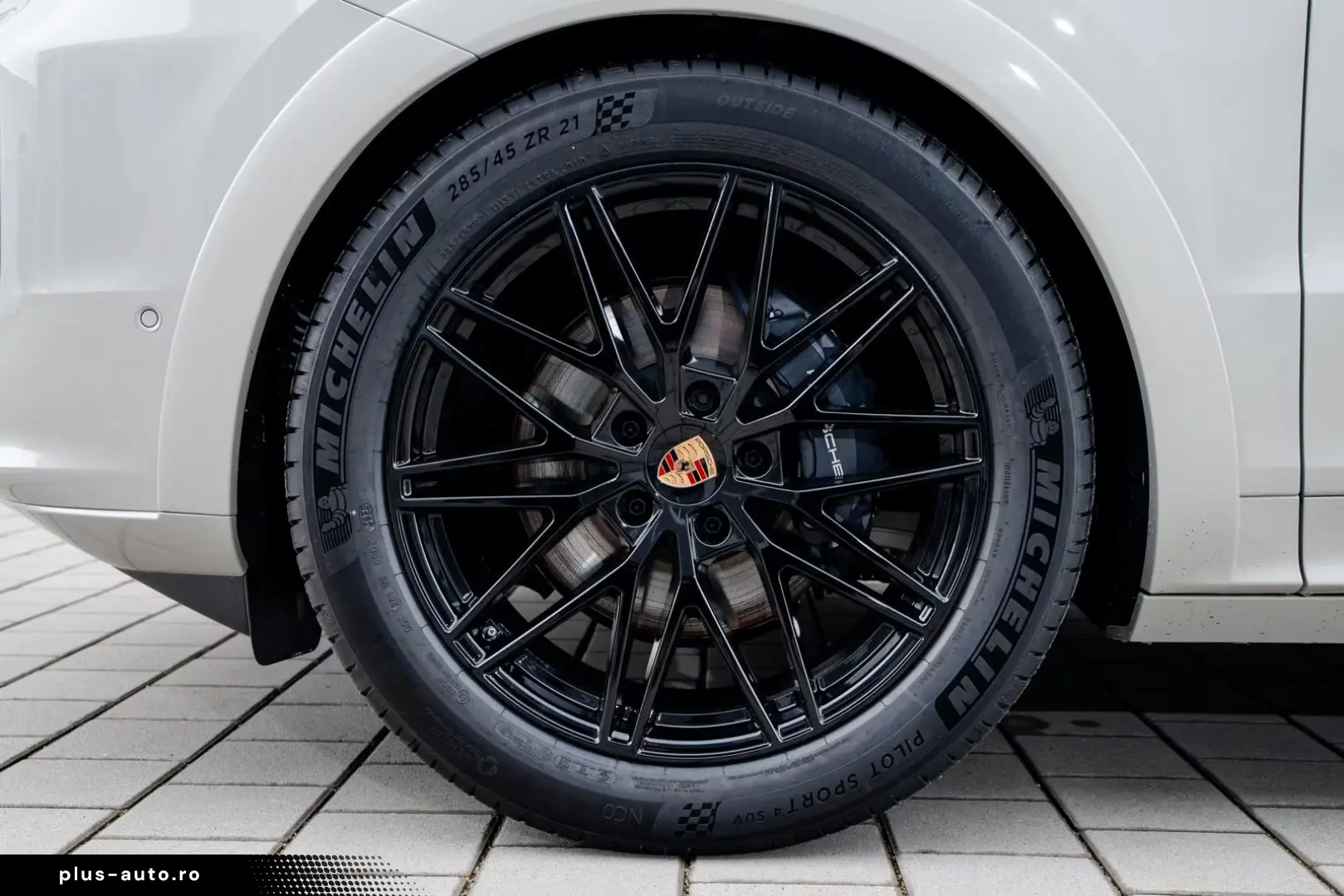 Porsche Cayenne Coupe   MY26   Cashmere   SportDesign
