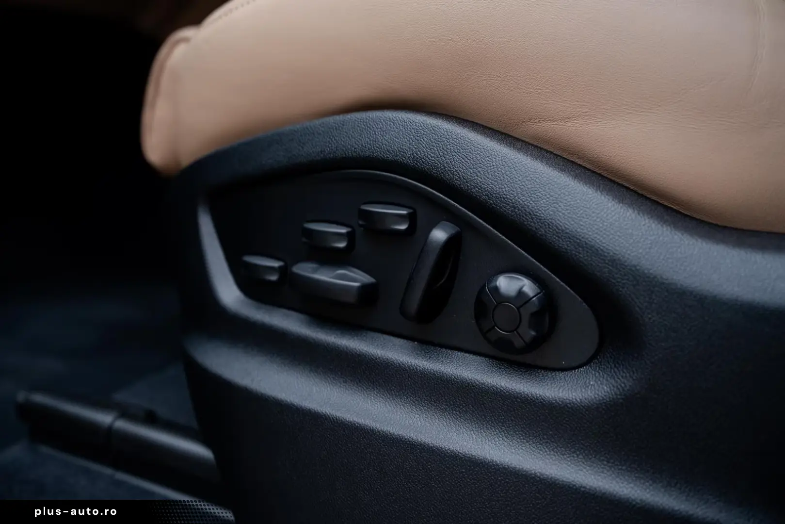 Porsche Cayenne Coupe   MY26   Cashmere   SportDesign