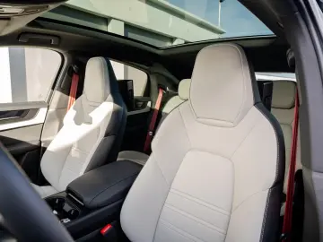 Porsche Cayenne Coupe Black Edition   Prod 2025   TV