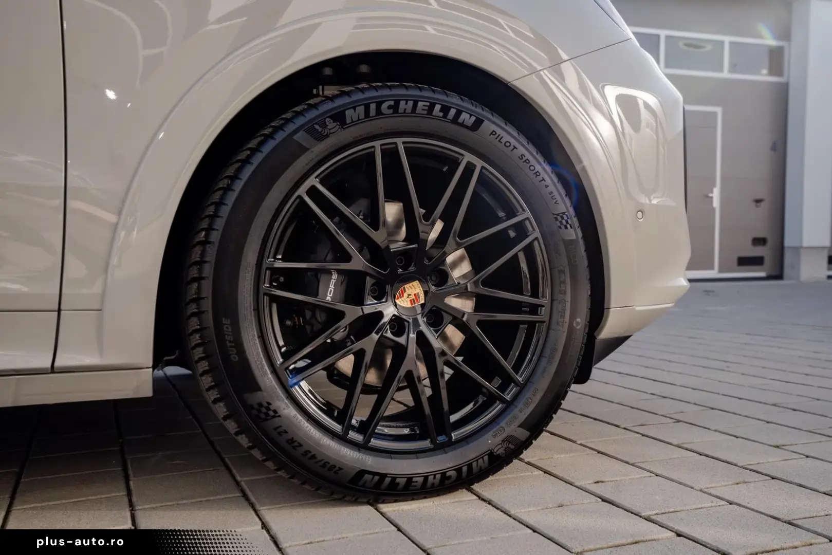 Porsche Cayenne Coupe Black Edition   Prod 2025   TV