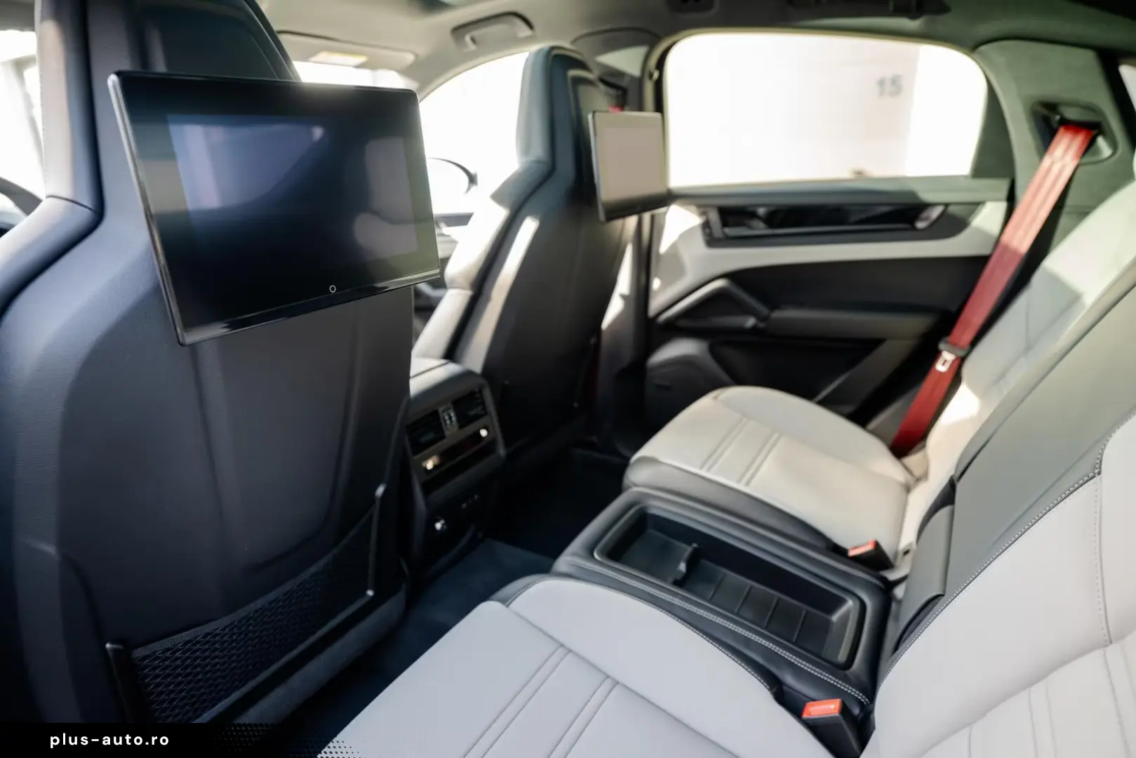 Porsche Cayenne Coupe Black Edition   Prod 2025   TV