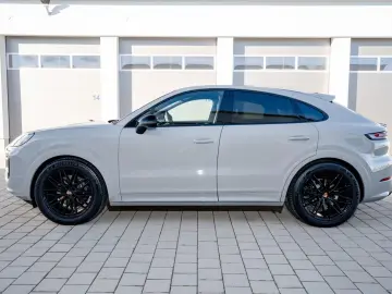 Porsche Cayenne Coupe Black Edition   Prod 2025   TV