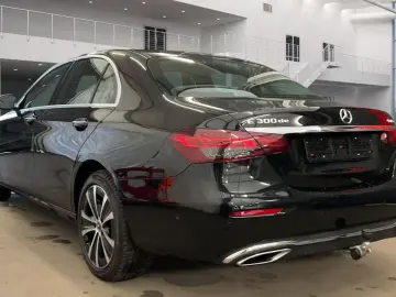 MERCEDES-BENZ E 300 de ALLRAD VollLeder AHK Kamera Mubeam 18