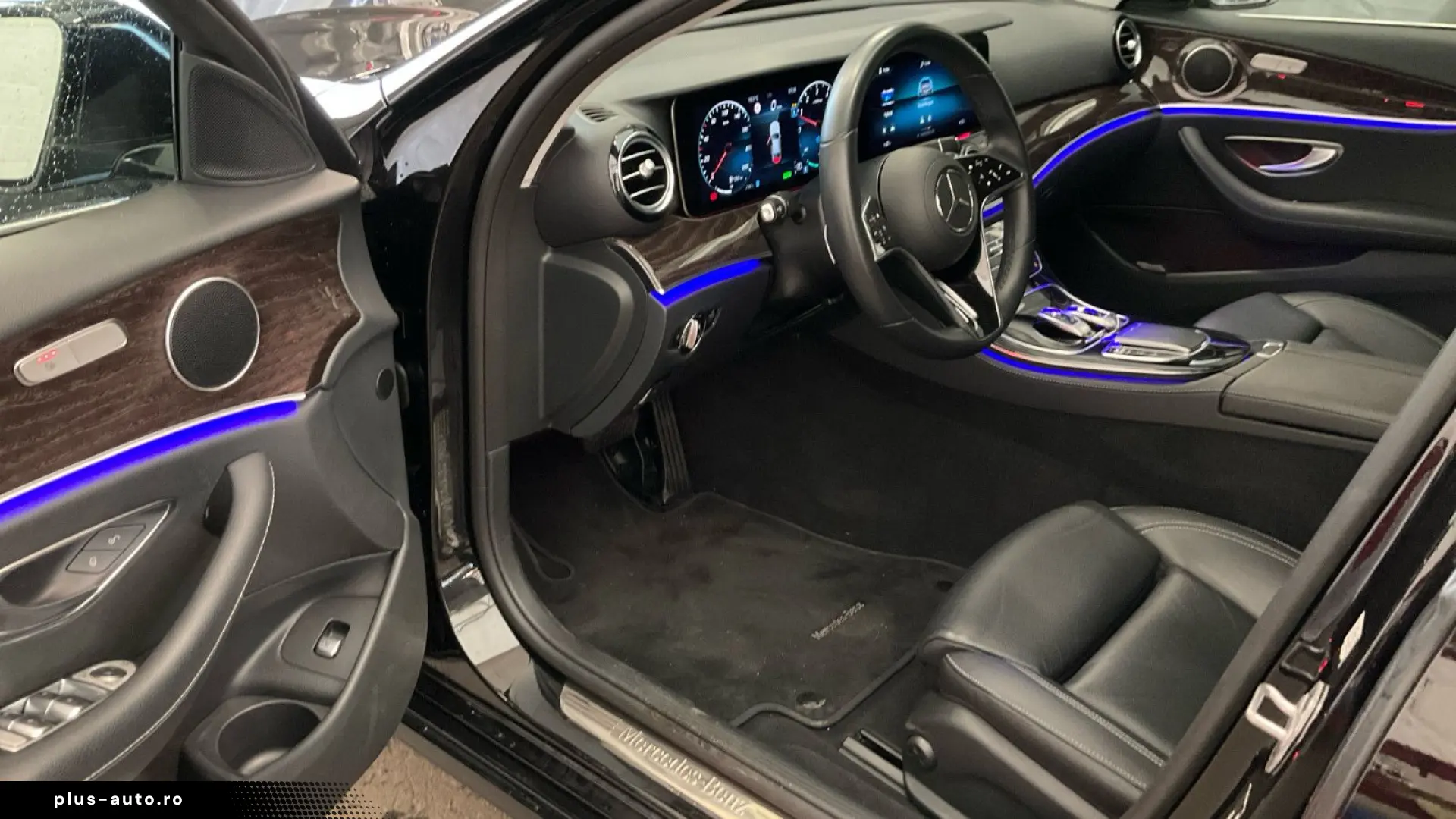 MERCEDES-BENZ E 300 de ALLRAD VollLeder AHK Kamera Mubeam 18