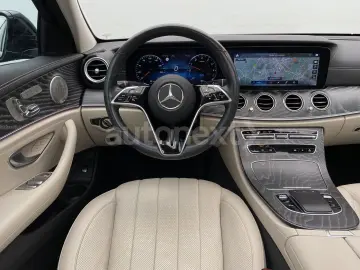 MERCEDES-BENZ E 300de 4Matic  AMG-Line Exclusive  PANO 360