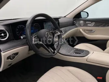 MERCEDES-BENZ E 300de 4Matic  AMG-Line Exclusive  PANO 360