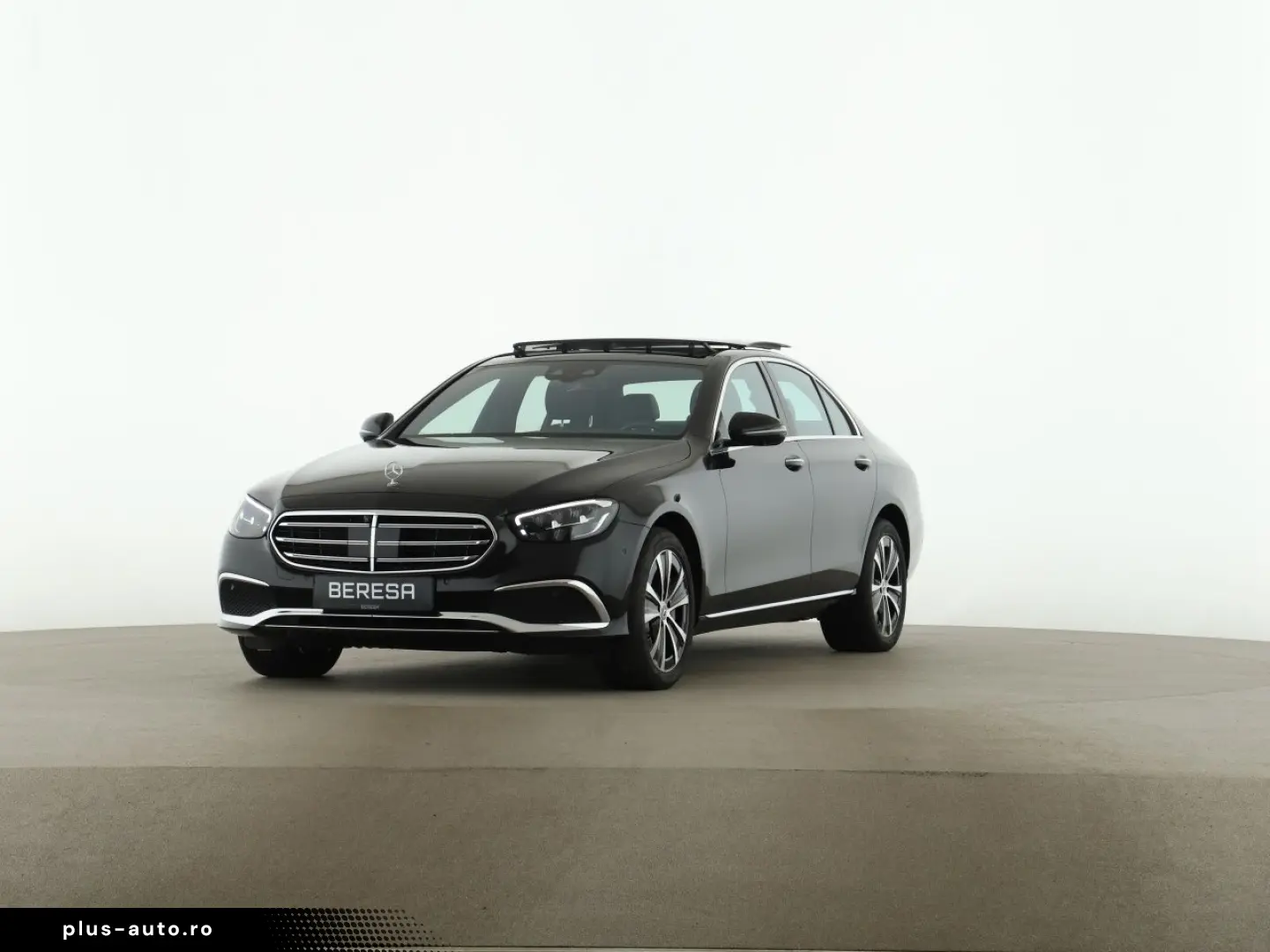 MERCEDES-BENZ E 300 de 4M Exclusive Avantgarde Pano