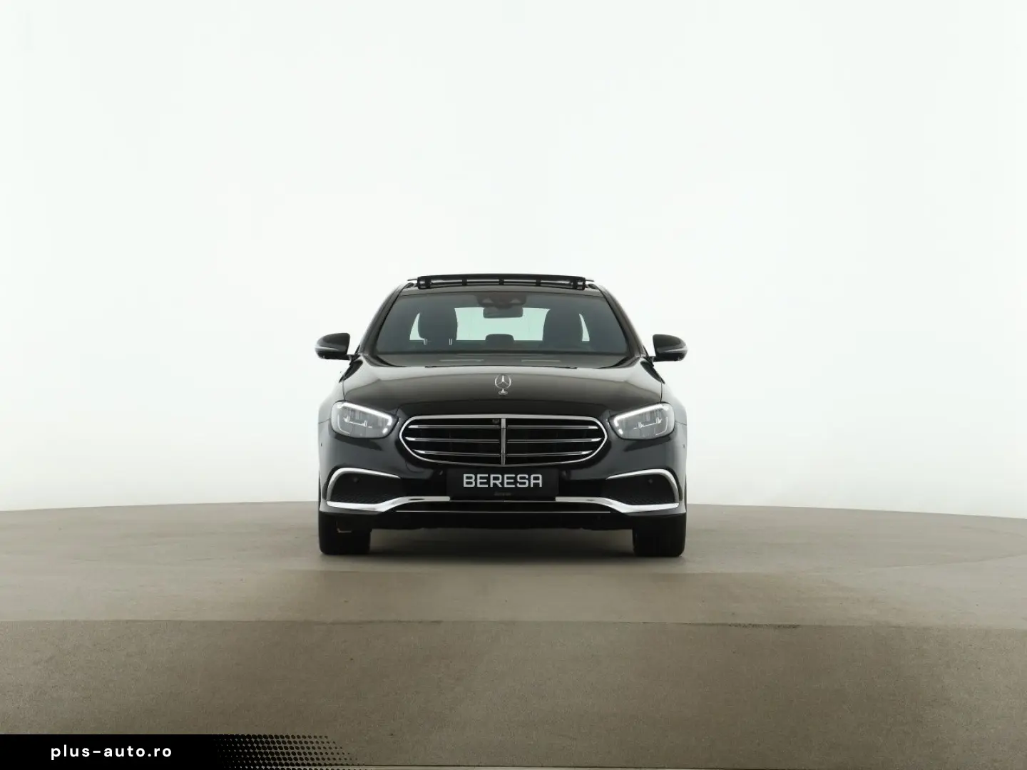 MERCEDES-BENZ E 300 de 4M Exclusive Avantgarde Pano