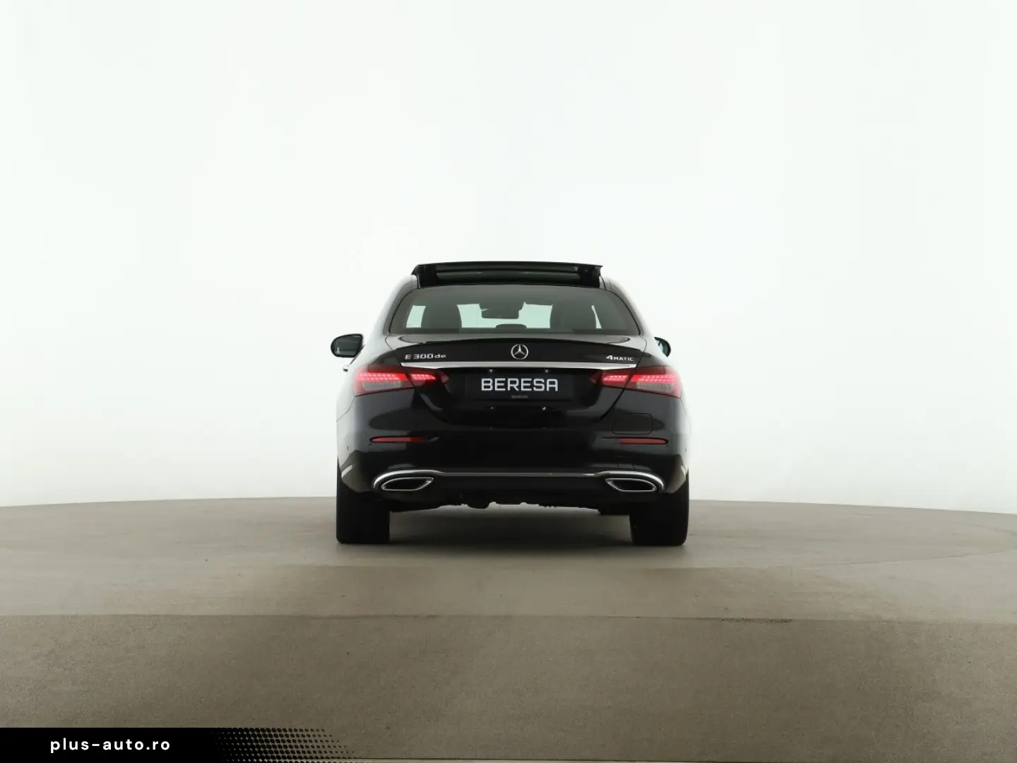 MERCEDES-BENZ E 300 de 4M Exclusive Avantgarde Pano