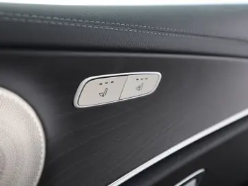 MERCEDES-BENZ E 300 de 4M Exclusive Avantgarde Pano