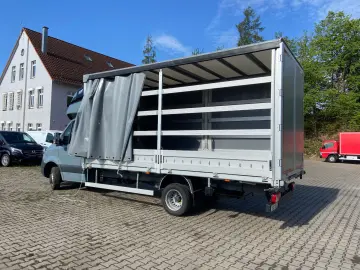 MERCEDES-BENZ Sprinter 517  fast neu VOLL