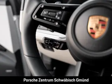 Porsche Cayenne GTS Coupe HA-Lenkung InnoDrive Head-Up