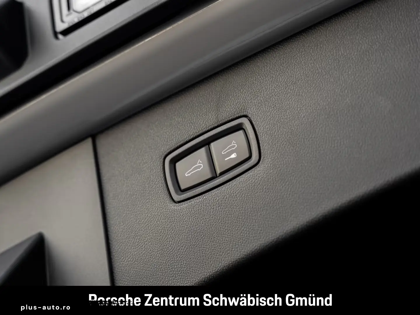 Porsche Cayenne GTS Coupe HA-Lenkung InnoDrive Head-Up