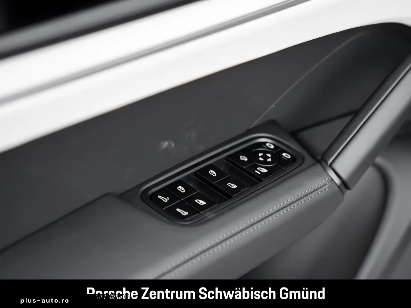 Porsche Cayenne GTS Coupe HA-Lenkung InnoDrive Head-Up