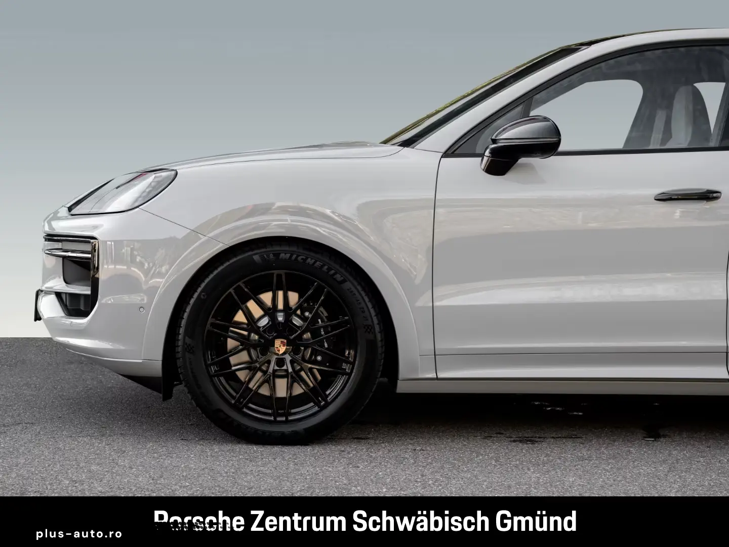 Porsche Cayenne GTS Coupe HA-Lenkung InnoDrive Head-Up