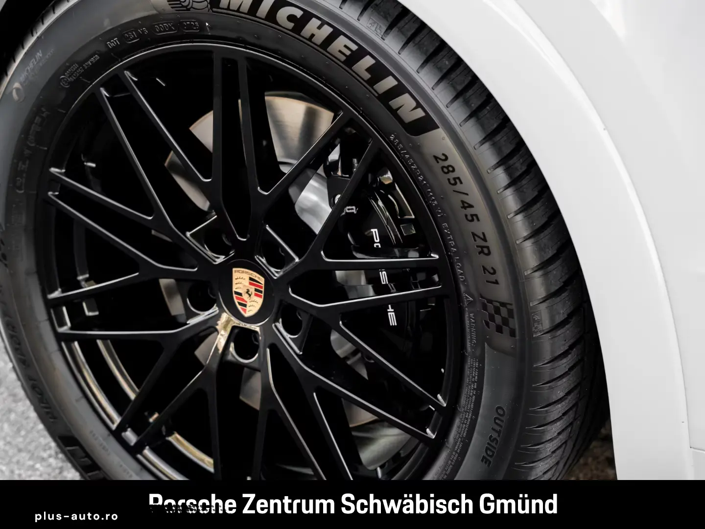 Porsche Cayenne GTS Coupe HA-Lenkung InnoDrive Head-Up