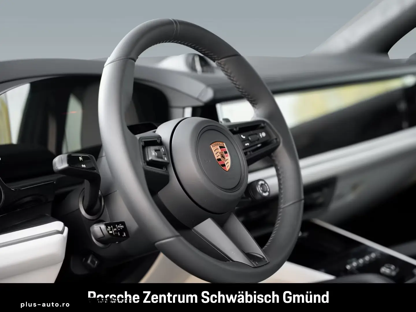 Porsche Cayenne GTS Coupe HA-Lenkung InnoDrive Head-Up