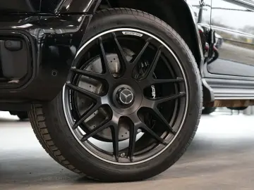 MERCEDES-BENZ G63 AMG SUPERIOR CARBON NIGHT STHZ PERF.PACK