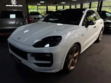 Porsche Cayenne Coupe Turbo E-Hybrid Chrono Carbon Tv